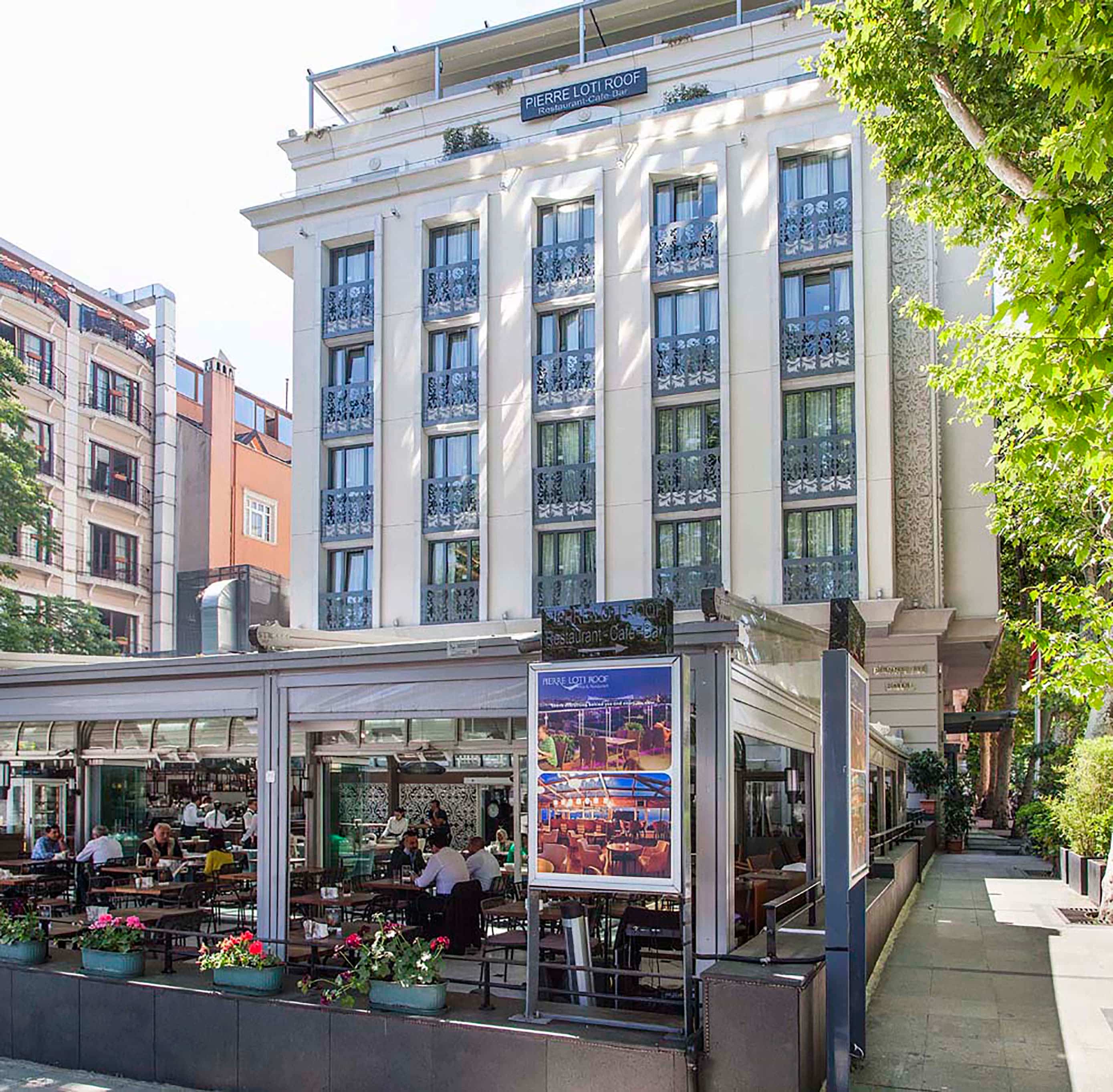 Fibrobeton Pierre Loti Hotel